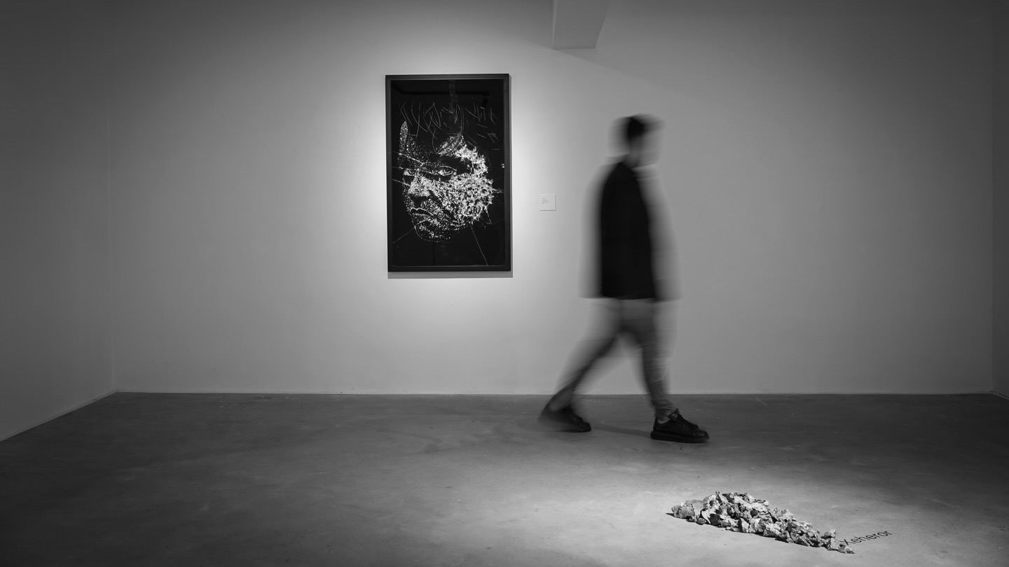 Aron Noka at the exhibition